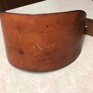 Weightlifting Belt UNISEX. Back is approx 5 7/8”W